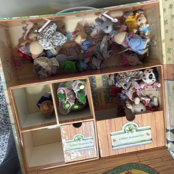 CALICO CRITTERS BOX - Picture 8 of 8